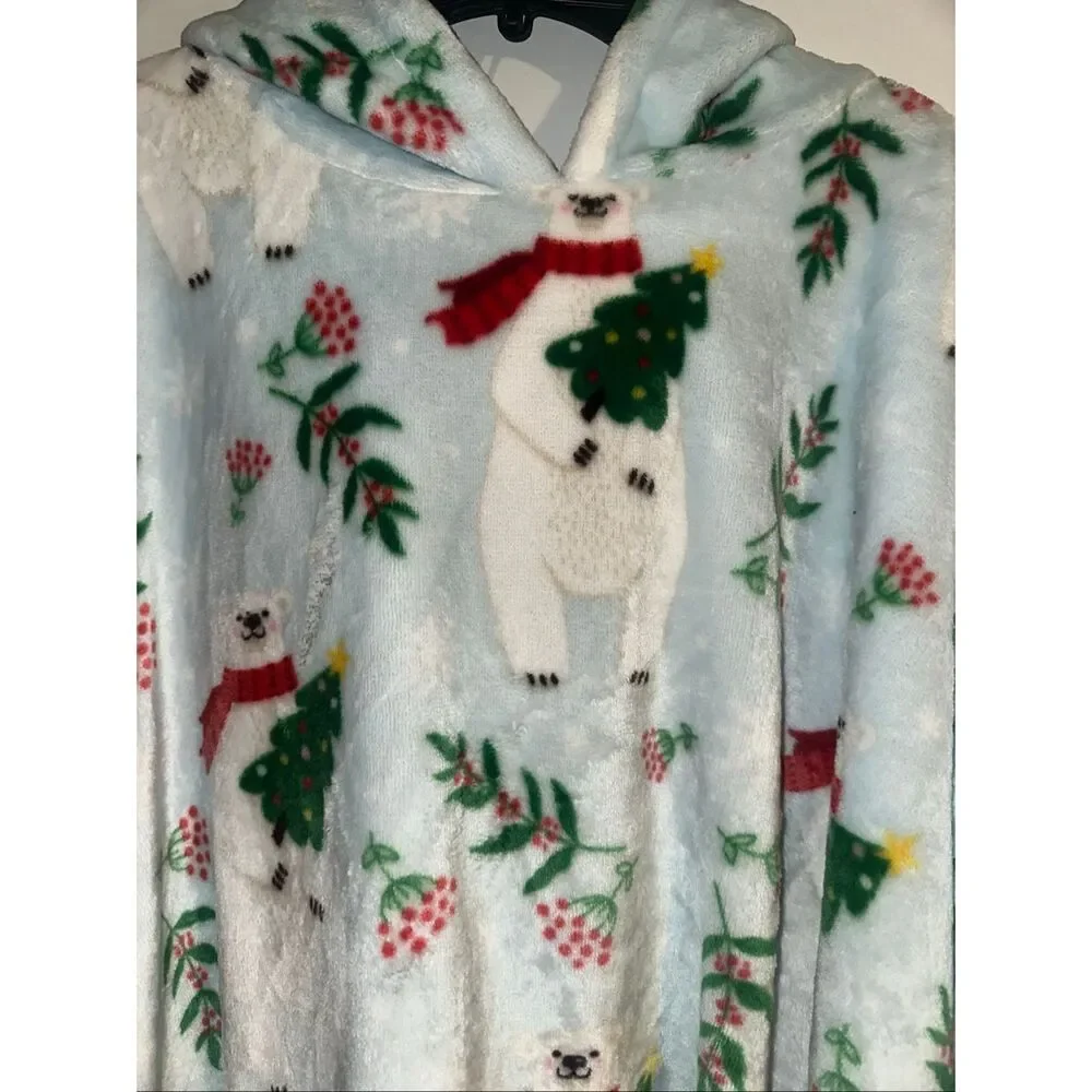 THROWZY by Marlo Lorenz Hooded Pullover Christmas polar bear Christmas tree Patt